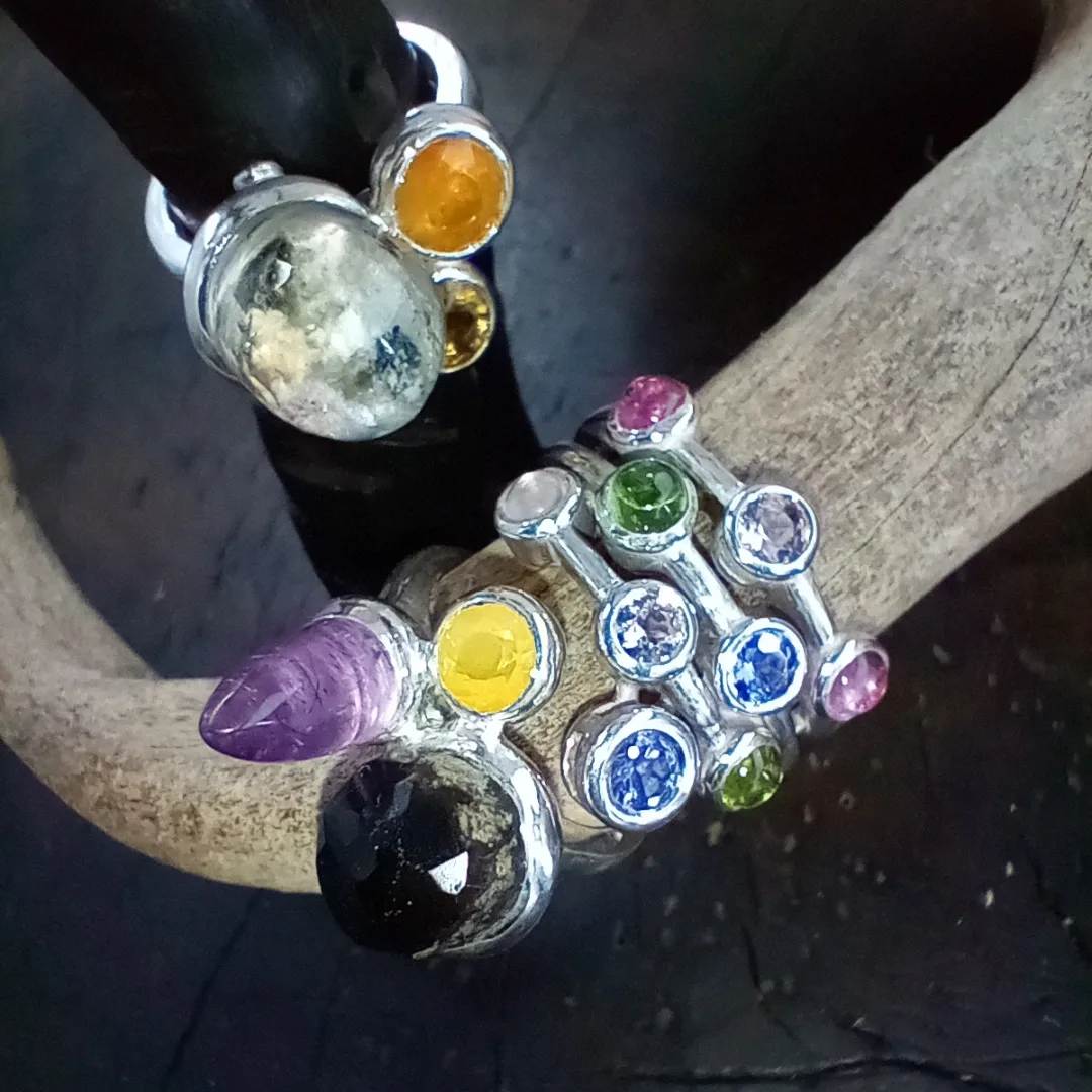 Bagues argent et pierres de couleurs, pièces uniques Axolotl-Paris
